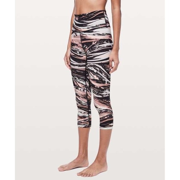 Lululemon Wunder Under High-Rise 25" Tight Full-On Luxtreme Splash Women Size  4 - Picture 1 of 7